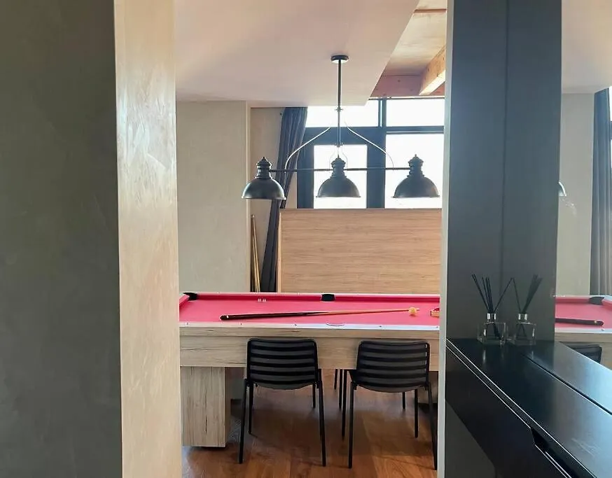 Apartment Nedi'S Loft: Pool Table And Sauna Albania
