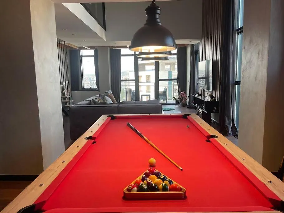 Nedi'S Loft: Pool Table And Sauna Apartment